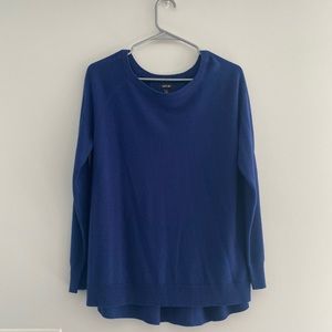 Blue long sleeve shirt, size med